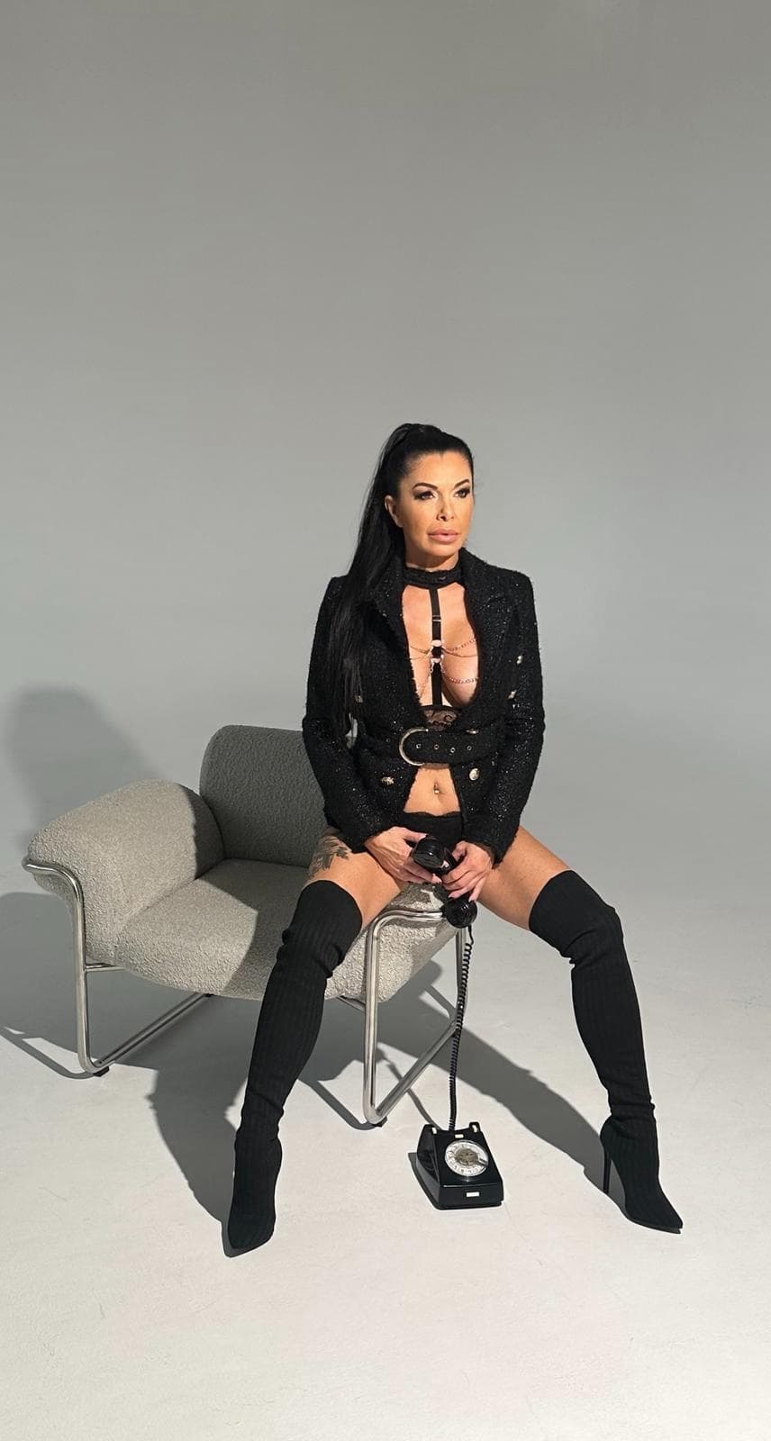 Escort CINTIA SILVER PORNSTAR posing 10