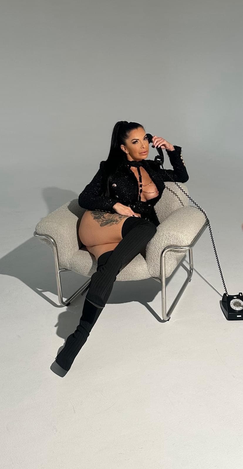 Escort CINTIA SILVER PORNSTAR posing 11