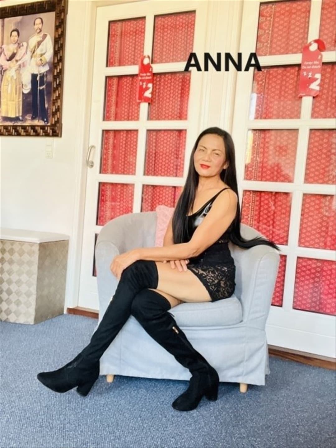 Escort Sara - Dada - Anna posing 7